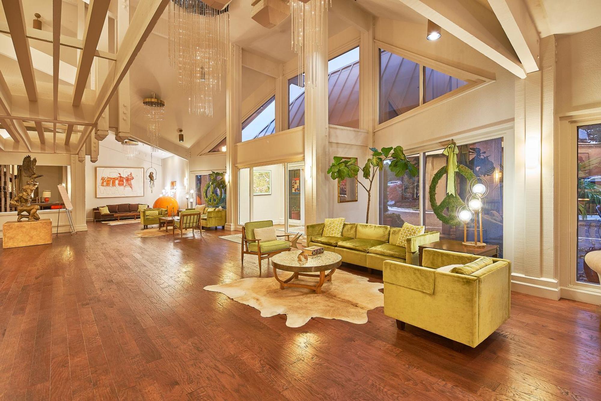 Ashland Hills Hotel & Suites Kültér fotó