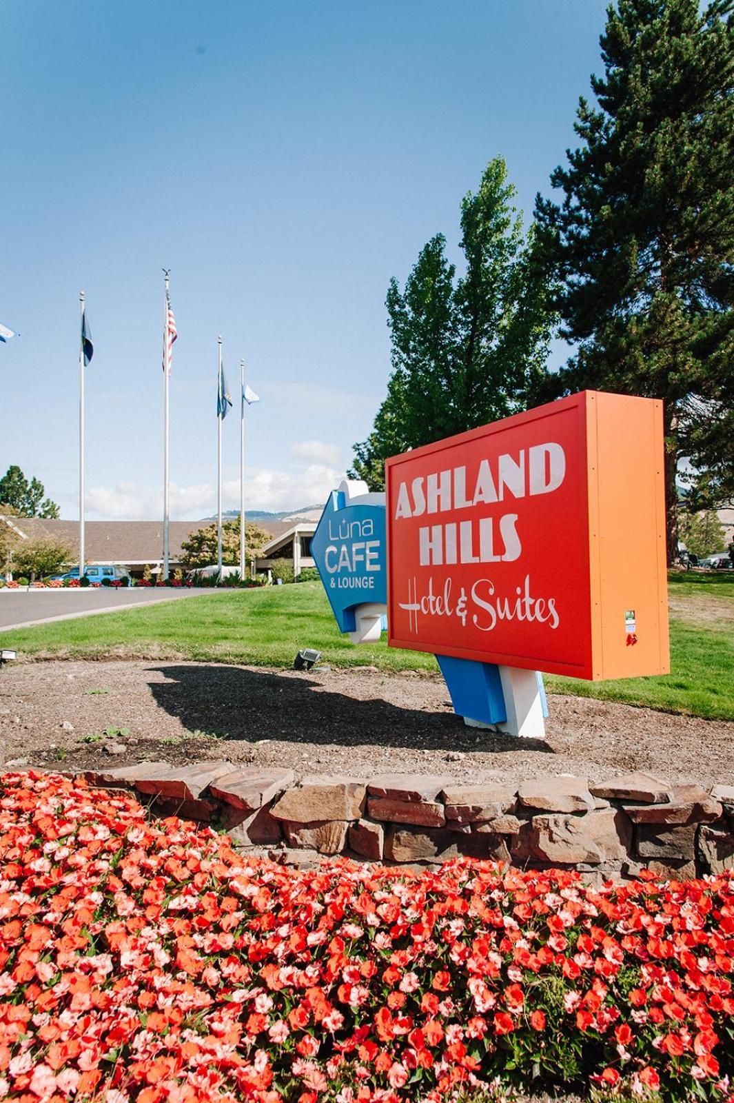 Ashland Hills Hotel & Suites Kültér fotó